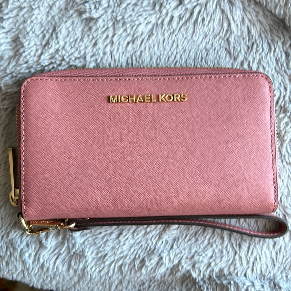 Rose pink leather Michael Kors wallet